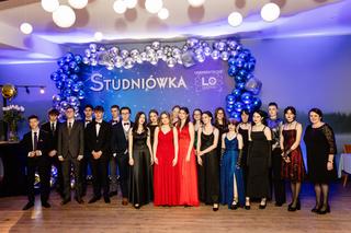 Studniówka XII Liceum Ogólnokształcącego w Olsztynie. Tak bawili się maturzyści. Zobacz zdjęcia!