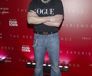 Bart Pniewski z córką i ukochaną na celebryckiej imprezie. Światowo?