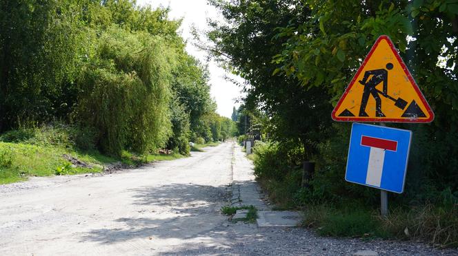 Nie widać drogowców na remontowanym odcinku drogi w Lublinie