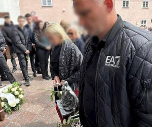 Tłumy na pogrzebie tragicznie zmarłej Mai. Kościół w Działdowie wypełniony po brzegi