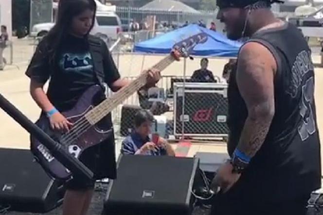 12-letni syn Roberta Trujillo wystąpił z kolejnym znanym zespołem [VIDEO]