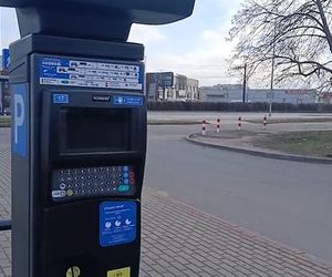 Na Wyżynach ludzie są wściekli. Spółdzielnia postawiła im pod blokiem parkomaty. To cios!