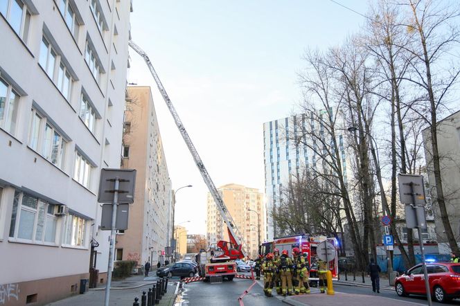 Pożar w bloku na Złotej w Warszawie (13.12.2024)