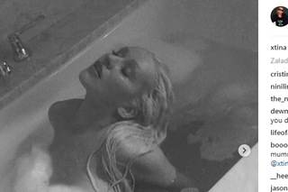 Christina Aguilera nago. Odważne zdjęcia w wannie podbijają Instagram