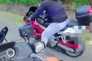 Kupił tablice na aukcji i ruszył w trasę mimo zakazu. Grozi mu 5 lat więzienia