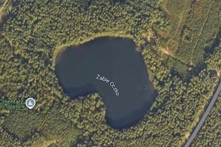   Jeziorko w kształcie serca. Wyjątkowe miejsce niedaleko mazurskiej wsi