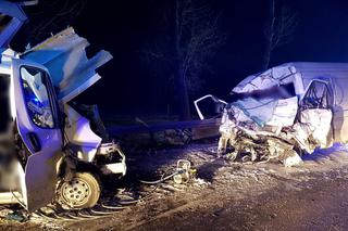 Jabłonka Kościelna. Tragiczny wypadek na DK 66. Dwie osoby nie żyją