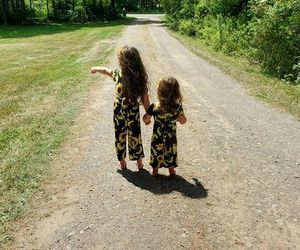 Zamordował ciężarną żonę, ranił córeczki, bo chciał syna