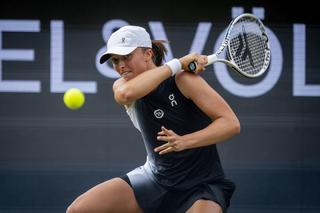 Iga Świątek - Lucia Bronzetti Relacja na żywo Polka nie zagra dzisiaj w półfinale WTA Bad Homburg 