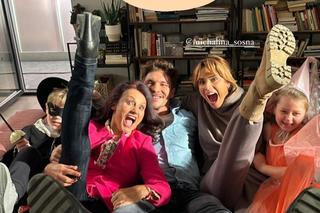 M jak miłość na planie odc. 1802. Aleksandra (Małgorzata Pieczyńska), Kama (Michalina Sosna), Marcin (Mikołaj Roznerski), Szymek (Staś Szczypiński), Maja (Laura Jankowska)