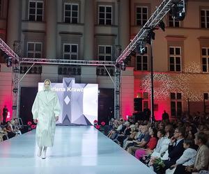 RADOM FASHION SHOW