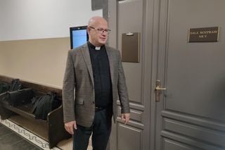 Dziś w Łomży ruszył proces księdza Radosława Kubła!
