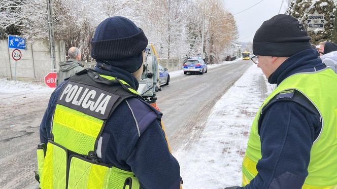 Poważny wypadek w Pilchowicach. Ranna matka z córką. Wezwano śmigłowiec LPR ZDJĘCIA