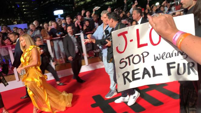 Aktywiści przeciwko Jennifer Lopez
