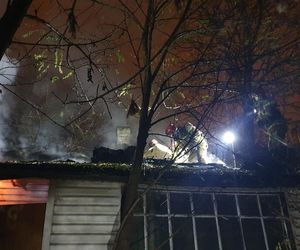 Lublin. Tragiczny pożar pustostanu. Trzy osoby nie żyją [ZDJĘCIA].