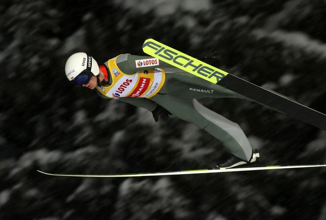 Stękała zawalił koledzy go pocieszali.