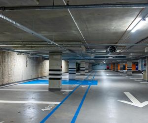 Parking podziemny pod placem Powstańców Warszawy w Warszawie