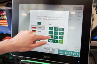 Odplamiacz jako marchew, masło jako buraki. Tak Polacy oszukują przy kasach samoobsługowych