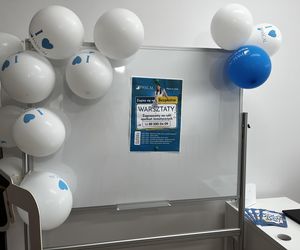 Wakacyjny patrol Eska Summer City w olsztyńskim oddziale Szkoły Policealnej Pascal