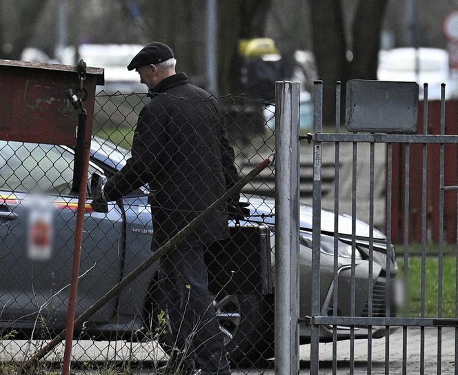 Antoni Macierewicz przesiadł się do taksówki 