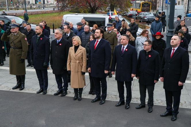 Prezydent złożył wieńce przed pomnikiem