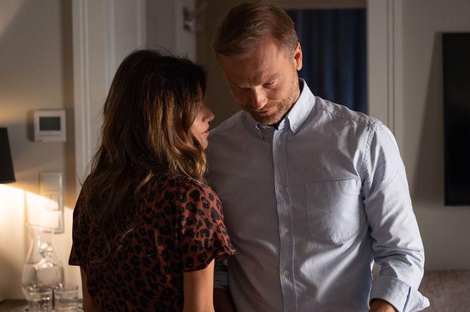 M jak miłość odc. 1417. Anka (Weronika Rosati), Andrzej Budzyński (Krystian Wieczorek)