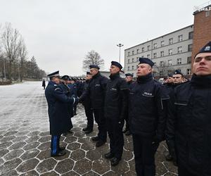 Śląskie: 156 nowych policjantów złożyło ślubowanie w Katowicach