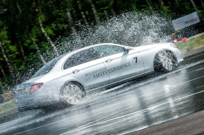 Mercedes-Benz Safety Experience 2019