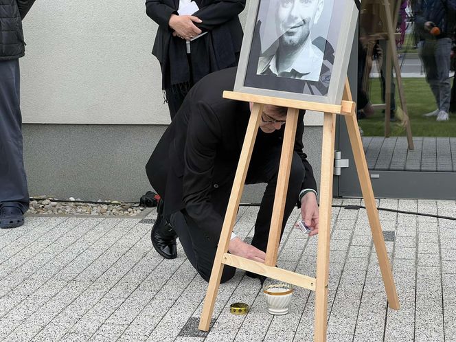 Dzień Żałoby w Szpitalu Uniwersyteckim w Krakowie. Medycy protestują po śmierci Tomasza Soleckiego 