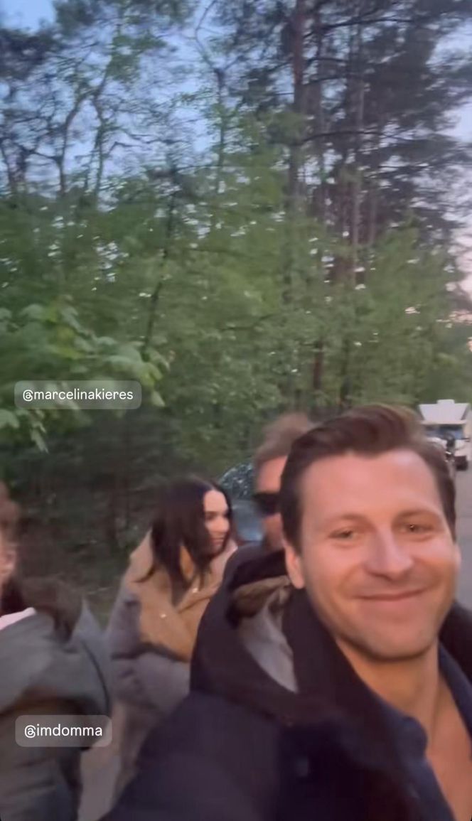 M jak miłość. Paula (Marcelina Kieres), Adam Karski (Patryk Szwichtenberg), Natalka (Dominika Suchecka)