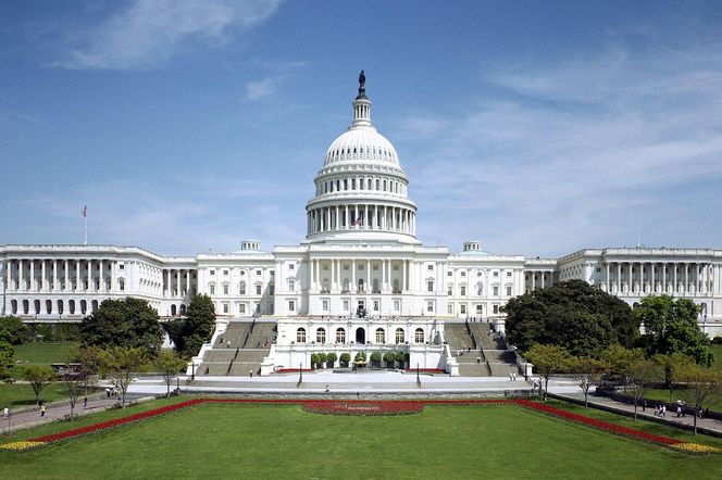 Papieże- obywatele USA zwolnieni z podatków?