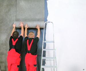 duże arkusze okładziny z elastycznego betonu