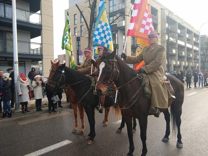 Orszak Trzech Króli w PAPAMOBILE! Tłumy na ulicach Kielc [GALERIA]