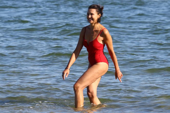 Anna Popek pracuje w zimnym morzu