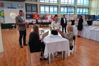 W tegorocznych Mistrzostwach Młodych Kelnerów wzięło udział 16 uczestników z całej Polski