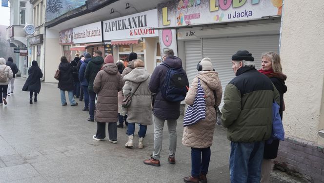 Tłusty Czwartek w Olsztynie. Długie kolejki do cukierni. Jakie pączki olsztynianie wybierają najczęściej?