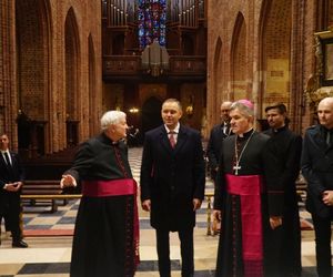 Poznań: prezydent Nawrocki w najstarszej polskiej katedrze