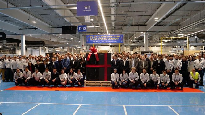 Pracownicy fabryki Panasonic w Pilźnie