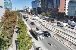 Wielki powrót tramwajów na Marszałkowską. Pojadą po zielonym dywanie
