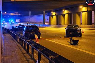 Poważny wypadek na S8. Zderzenie trzech aut osobowych i ciężarówki. 5 osób rannych!