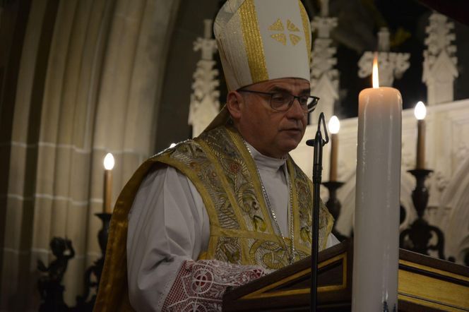 Dwie dziewice konsekrowane na Wawelu. Od biskupa dostały obrączki