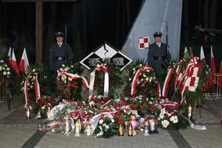 Pomnik ofiar katastrofy lotniczej w Mirosławcu. W każdą rocznicę odbywają się tutaj uroczystości