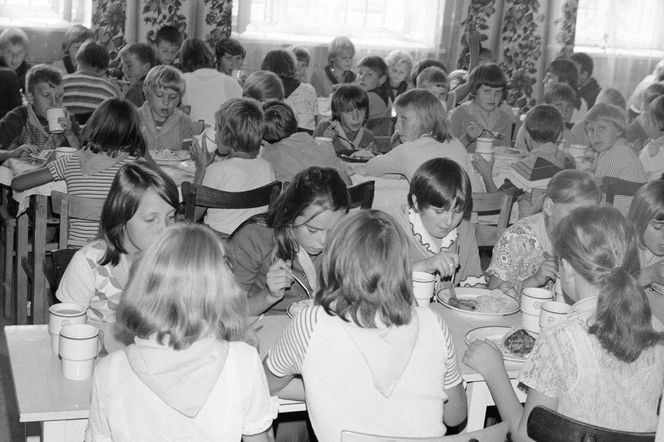 Quiz. Jedzenie ze szkolnej stołówki PRL