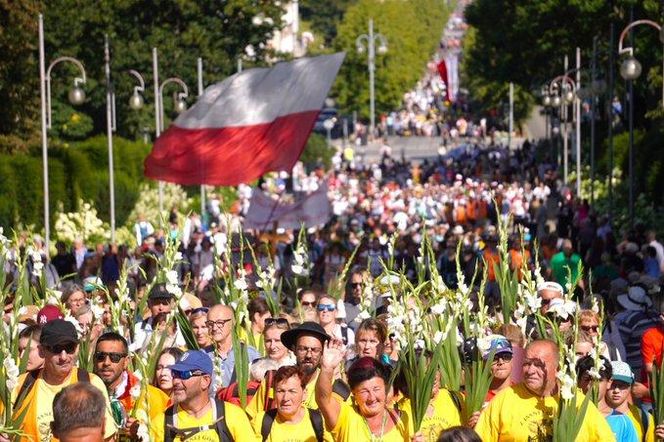 Jasna Góra: do celu dotarły kolejne pielgrzymki