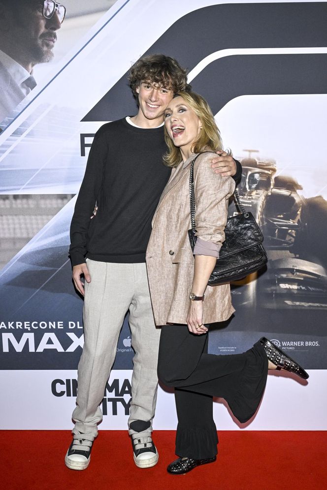 Anna Kalczyńska na premierze z 15-letnim synem. Panny będą się za nim uganiać!