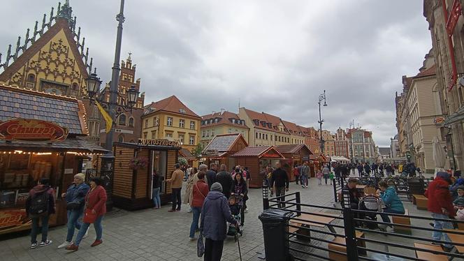 Jarmark Świętojański już działa! Zobacz, jak wygląda teraz wrocławski Rynek