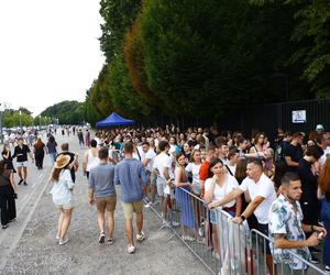 Gigantyczne kolejki przed stadionem. Tak fani czekali na koncert Dawida Podsiadło