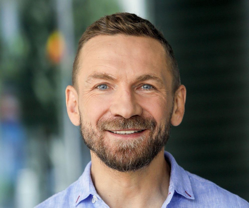 Szokujący powrót Przemka Kossakowskiego. Zmieni życie wielu rodzin