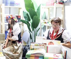 Targi Książki w Katowicach to okazja do zdobycia autografów pisarzy