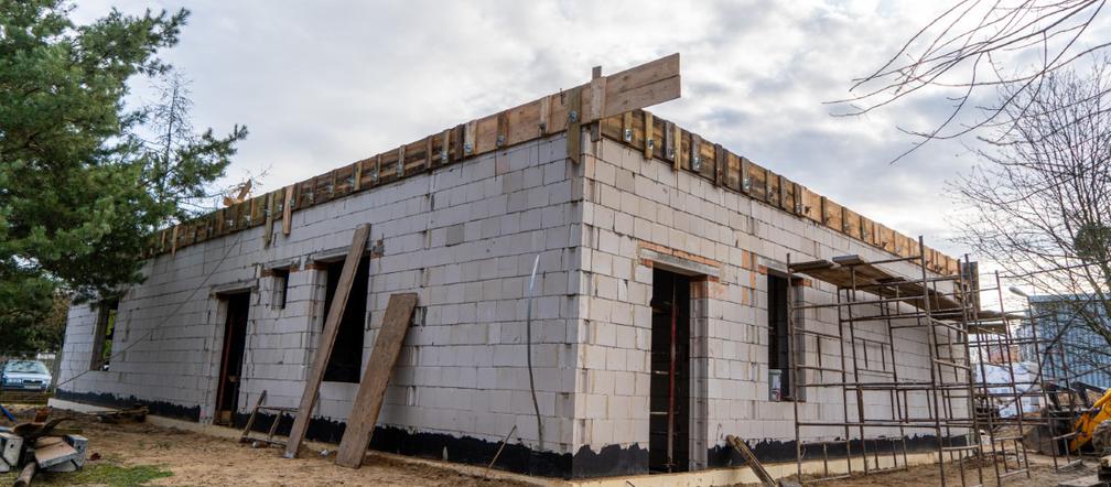 Na Osowej Górze rośnie posterunek! Kiedy zostanie otwarty? [ZDJĘCIA]